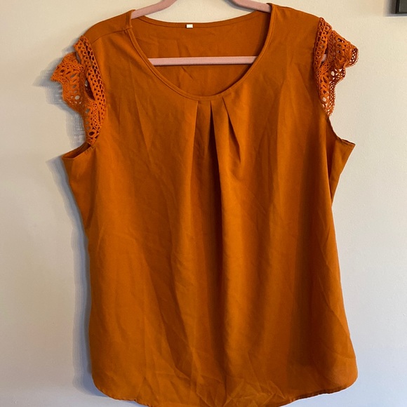 SHEIN Tops - 💙2/$15 or 3/$20 - blouse